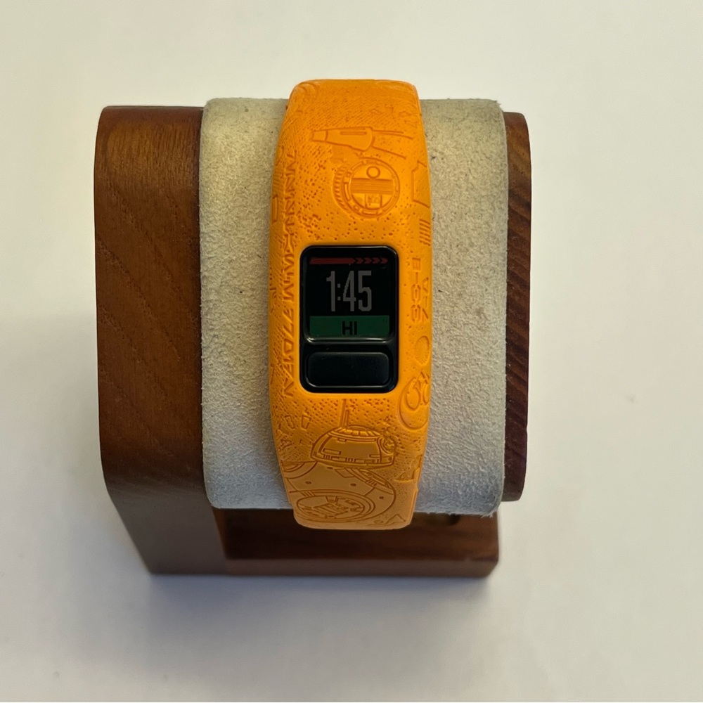 Garmin Vivofit Jr.2 (wall-e‎ theme, new batteries, kids smart watch)